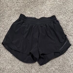 Lululemon Hotty Hot Low Rise Shorts